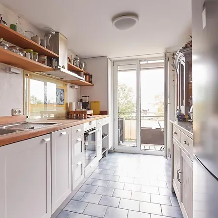 3,5 Zimmer Traumwohnung Im Dg Mit Balkon Lägenhet